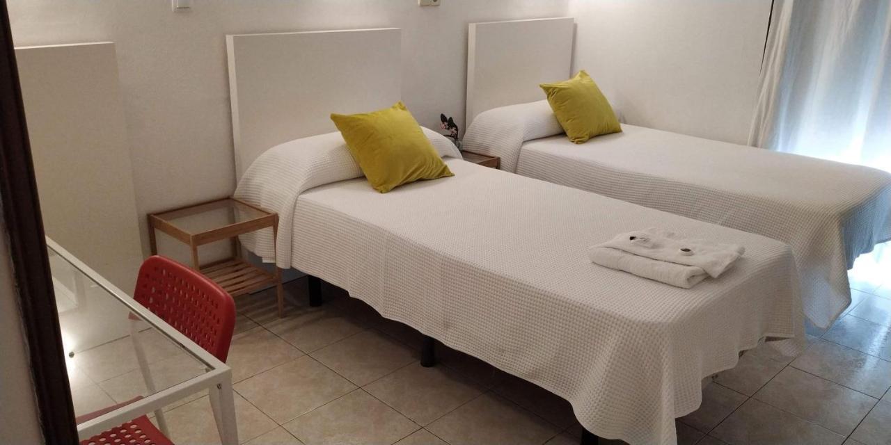 Hostal Abitum Madrid Buitenkant foto