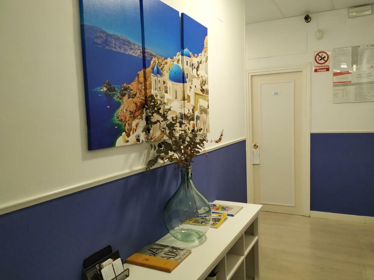 Hostal Abitum Madrid Buitenkant foto