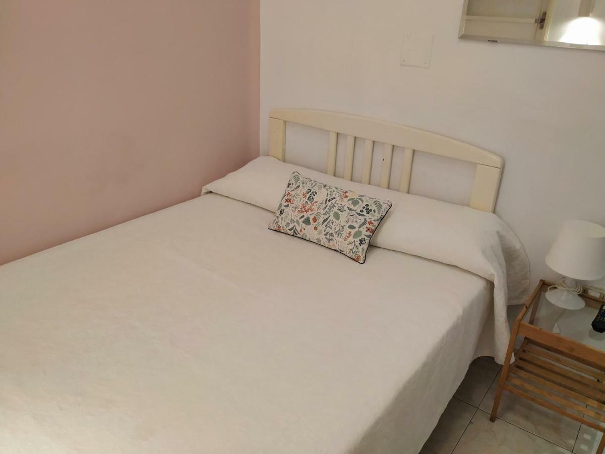 Hostal Abitum Madrid Buitenkant foto