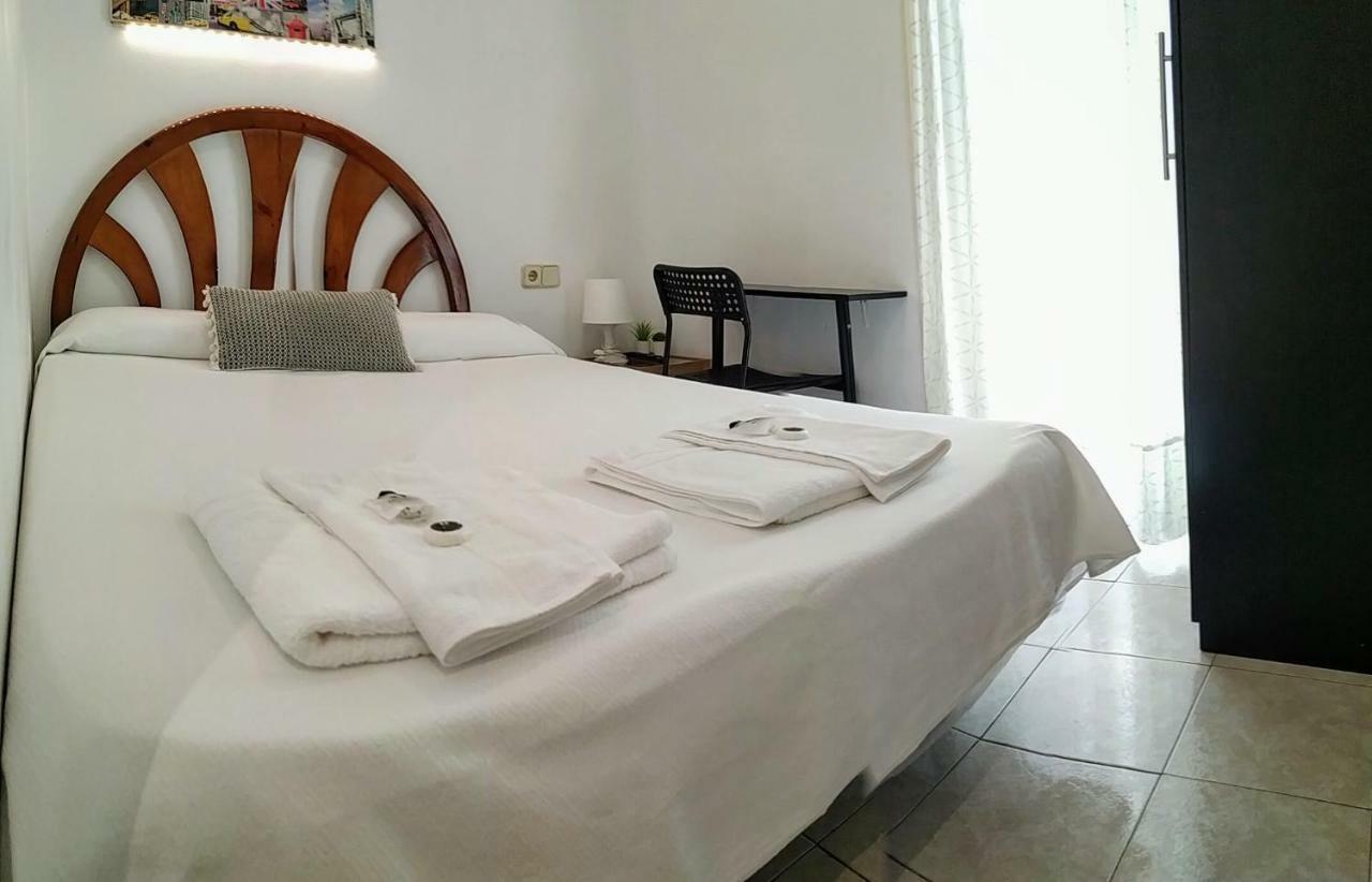 Hostal Abitum Madrid Buitenkant foto