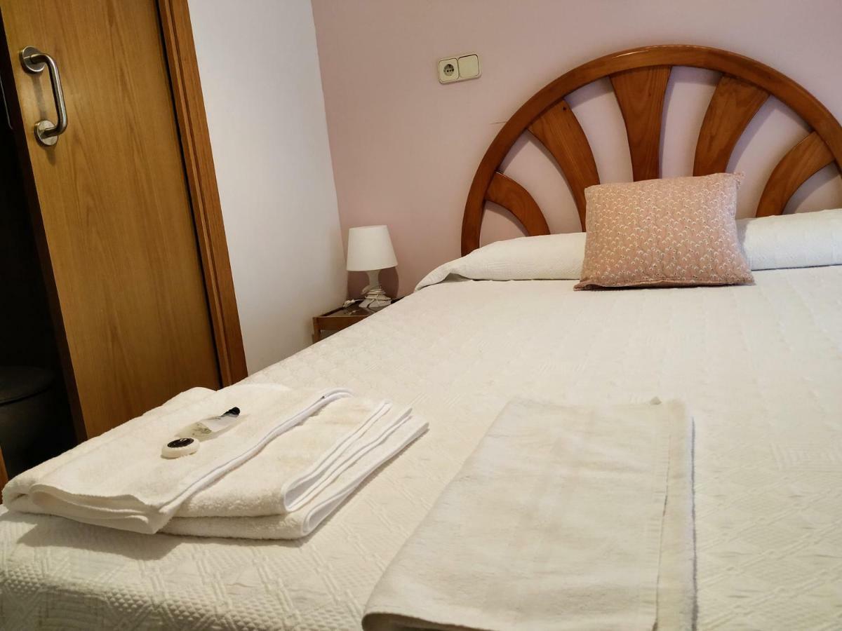 Hostal Abitum Madrid Buitenkant foto